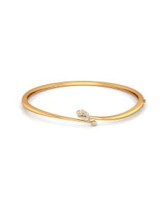 Minimalist Bangle with Subtle Diamond Rows