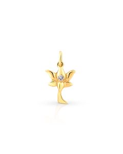 Floral-inspired diamond pendant with timeless gold craftsmanship