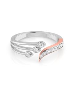 Triple layered sparkling diamond ring