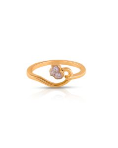 Curved Diamond Ring with Subtle Center Design